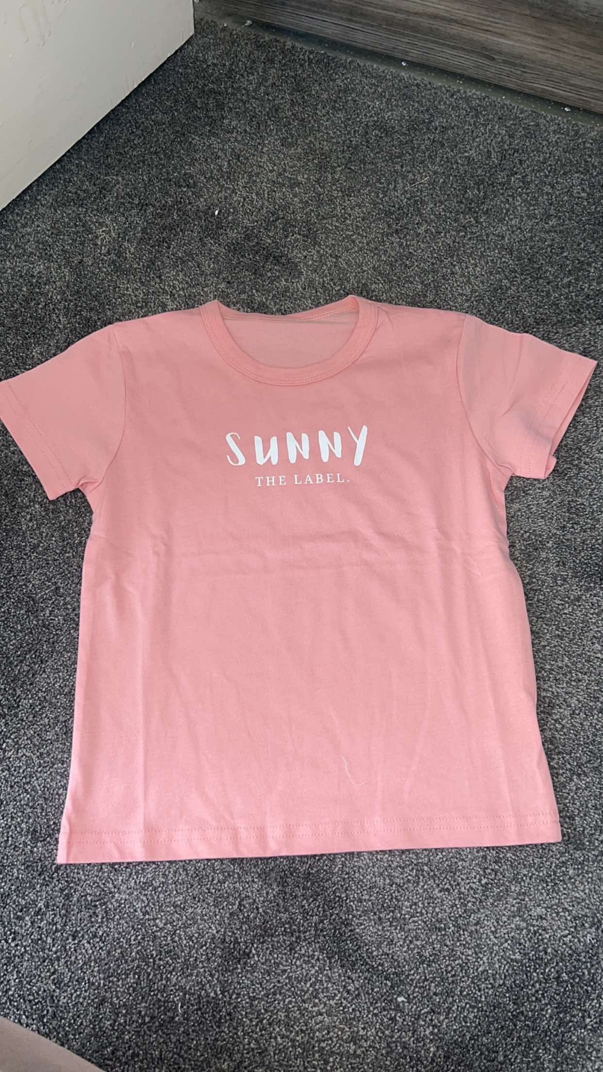 Pink tee